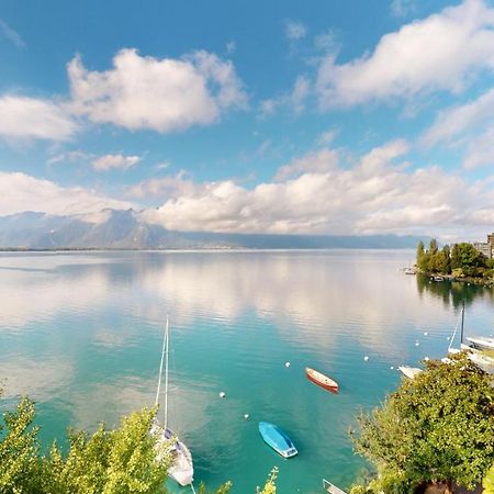 Lakefront Apartment With Exceptional View Territet Exteriér fotografie